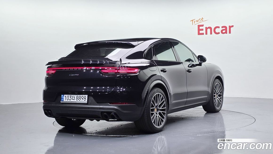 Porsche Cayenne 2022