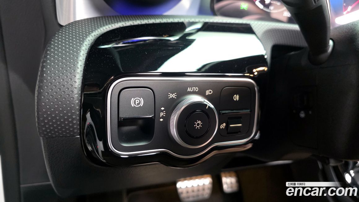 Mercedes-Benz CLA-Class 2025