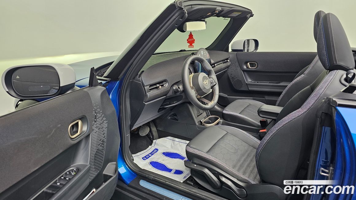 Mini Cooper Convertible 2025