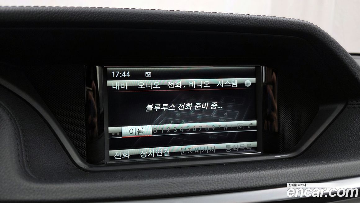 Mercedes-Benz E-Class 2013