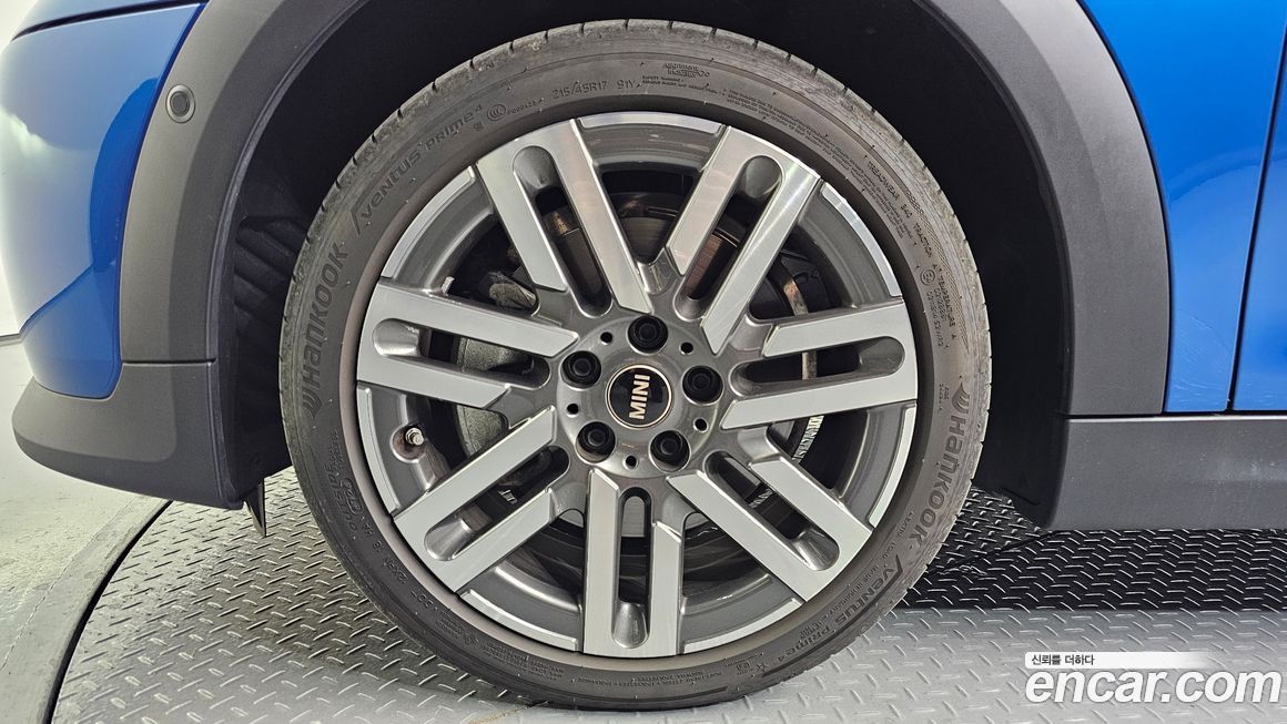 Mini Cooper Convertible 2025