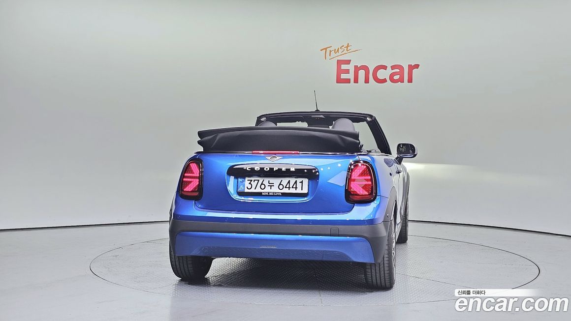 Mini Cooper Convertible 2025