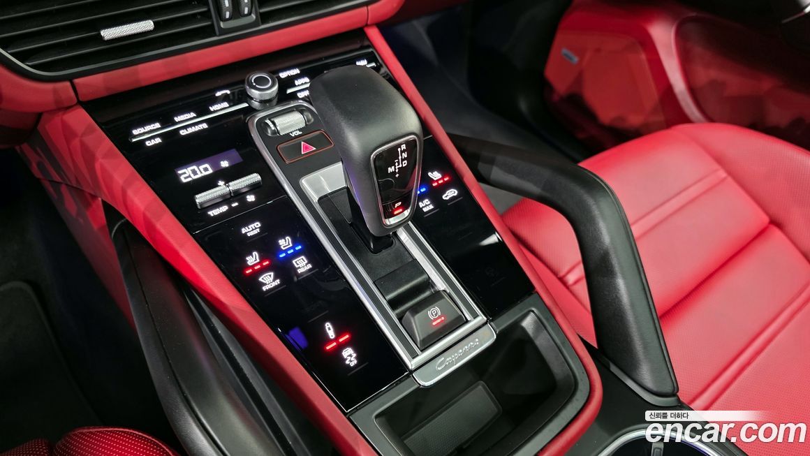 Porsche Cayenne 2022