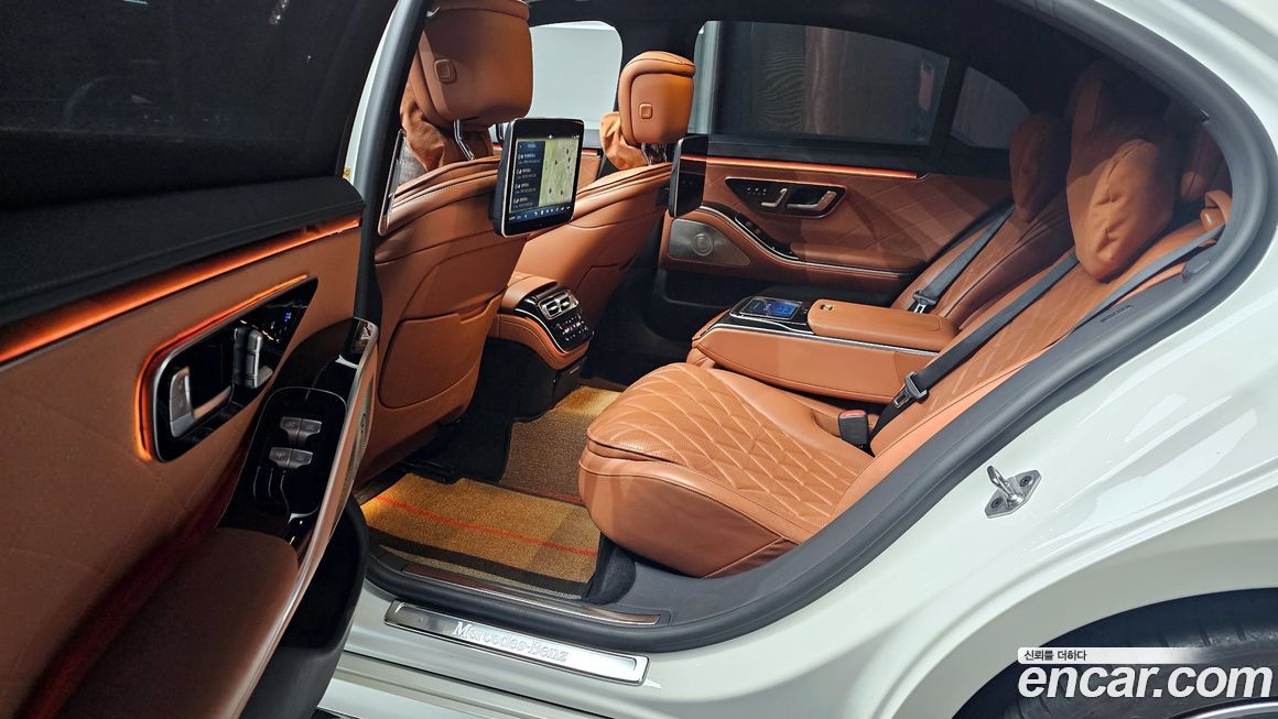 Mercedes-Benz S-Class 2021