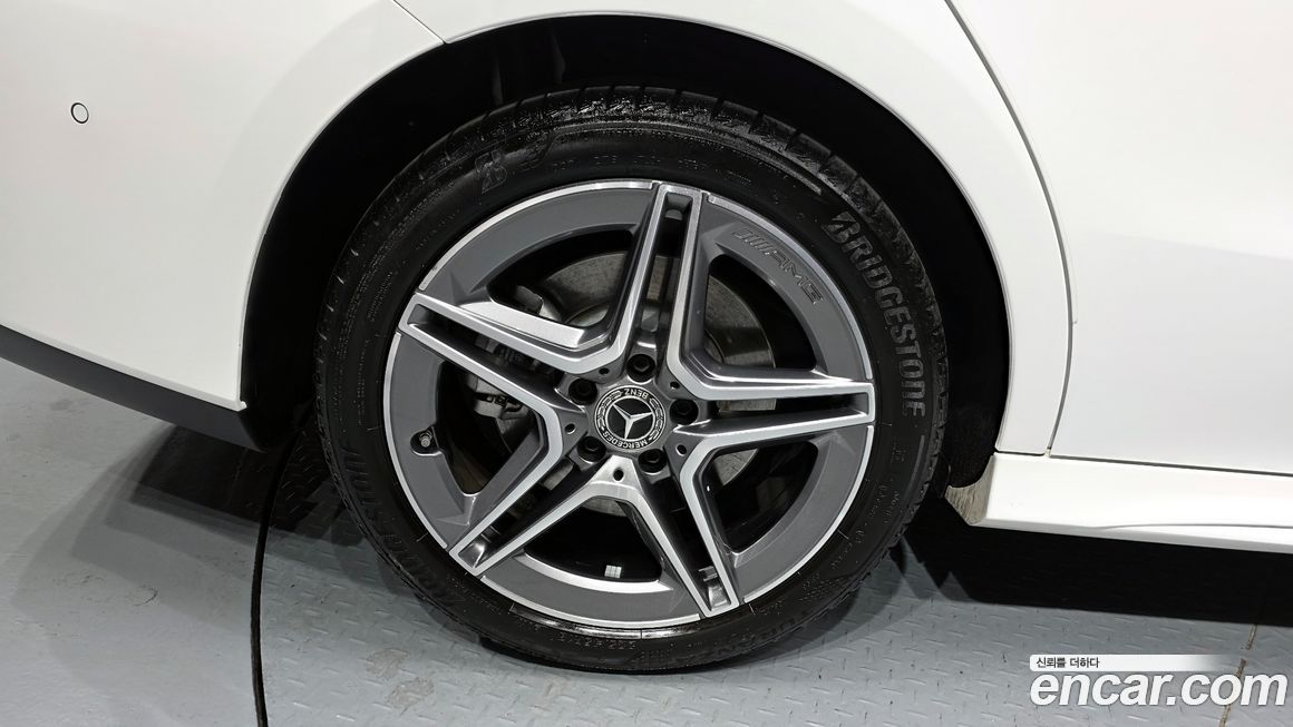 Mercedes-Benz CLA-Class 2025