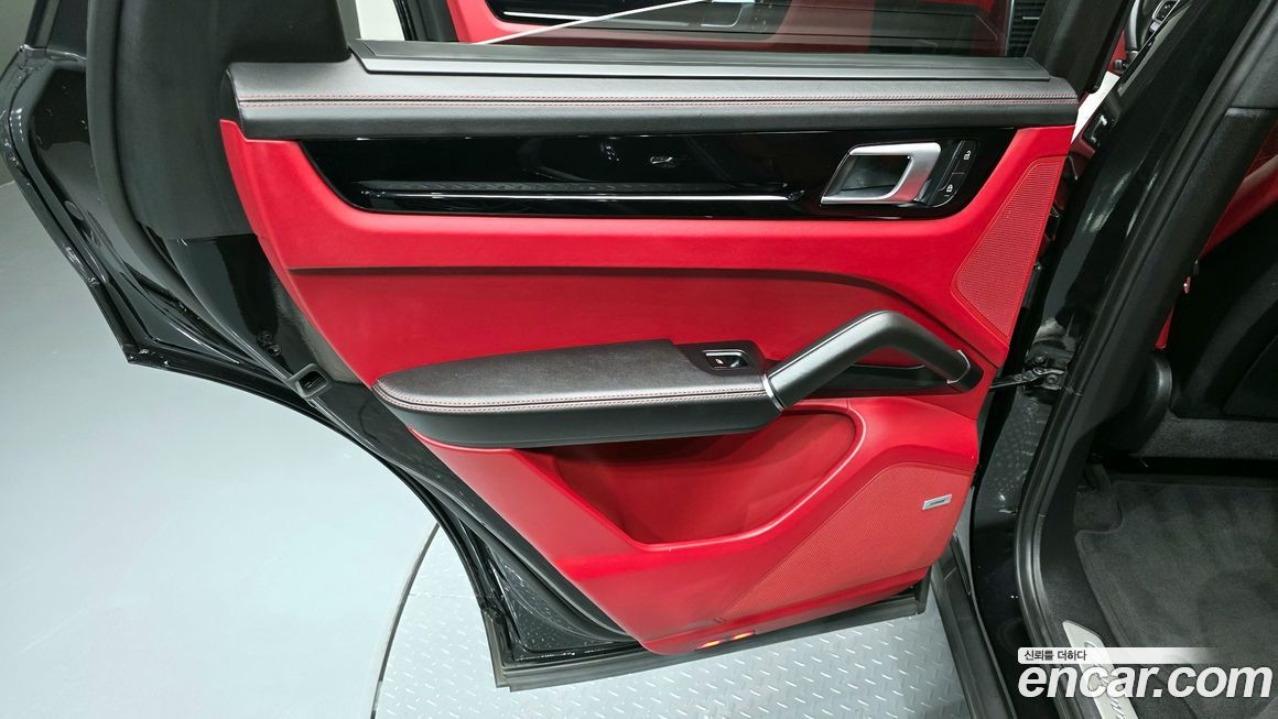 Porsche Cayenne 2022