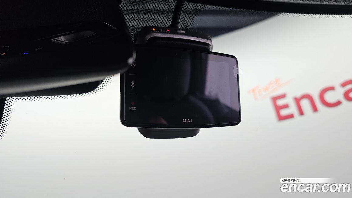 Mini Cooper Convertible 2025