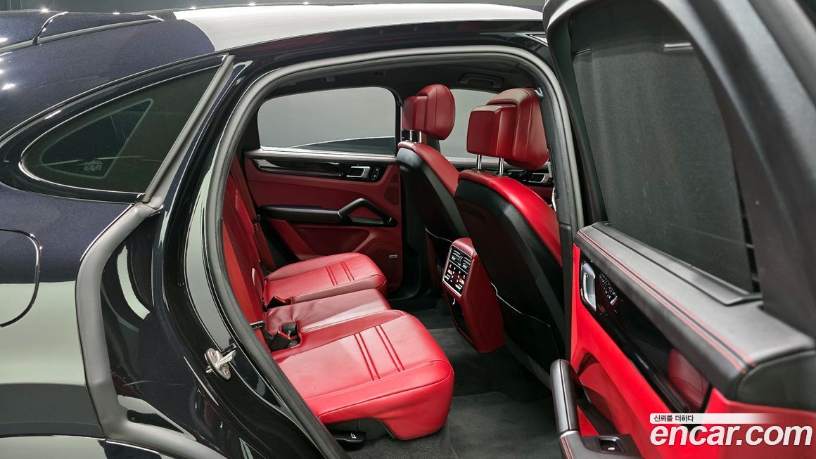 Porsche Cayenne 2022