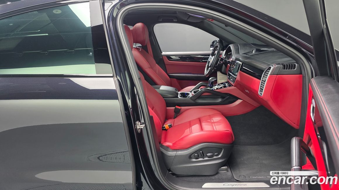 Porsche Cayenne 2022