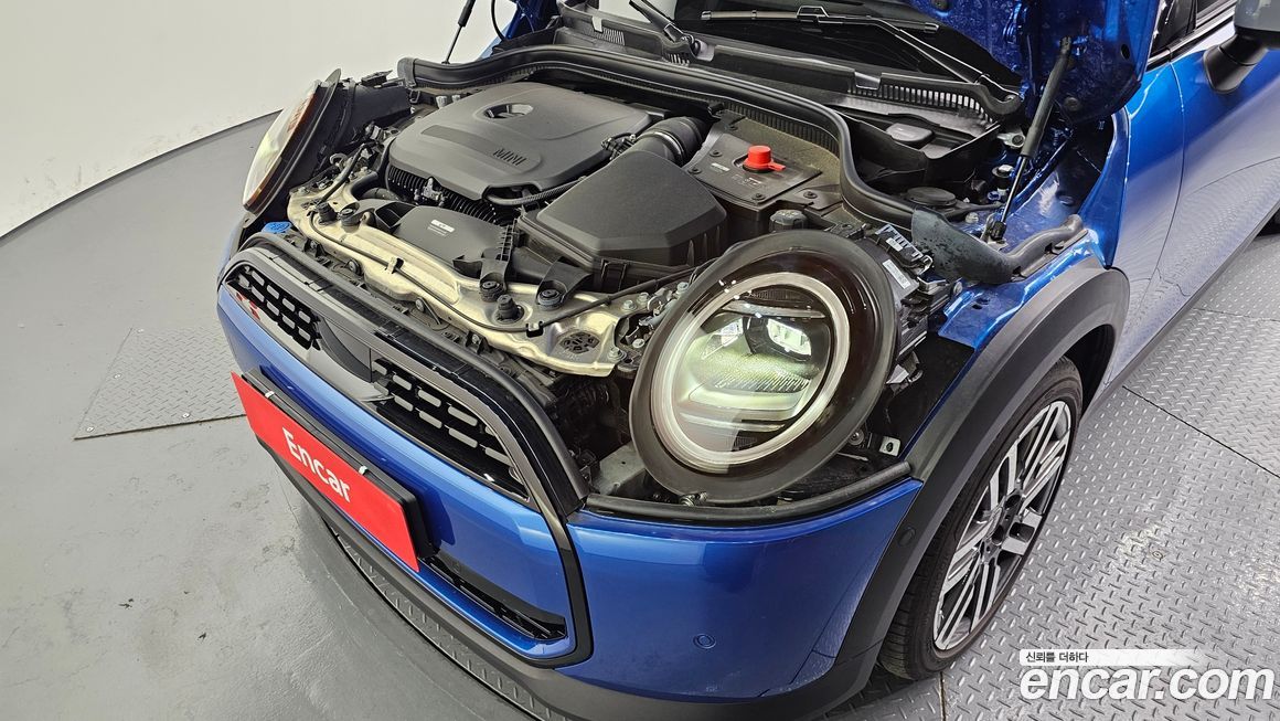 Mini Cooper Convertible 2025