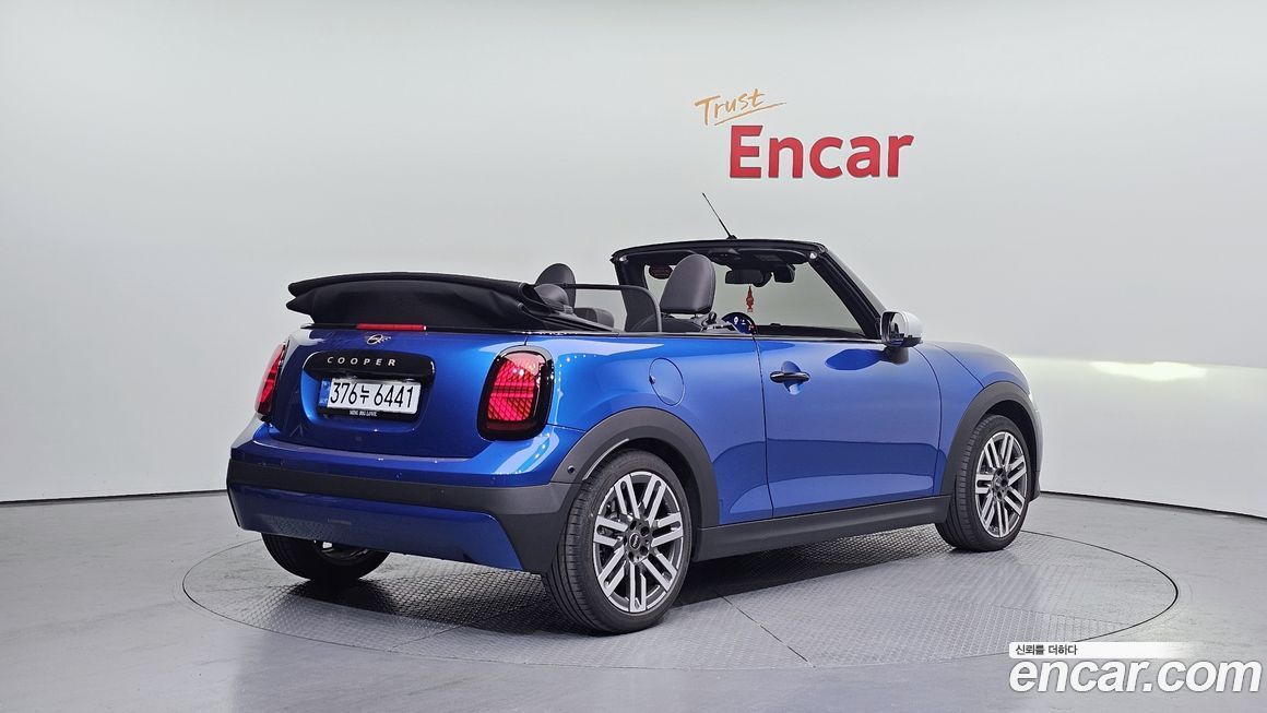 Mini Cooper Convertible 2025