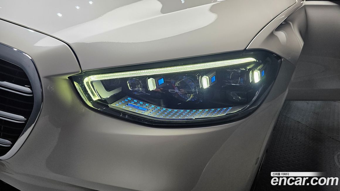 Mercedes-Benz S-Class 2021