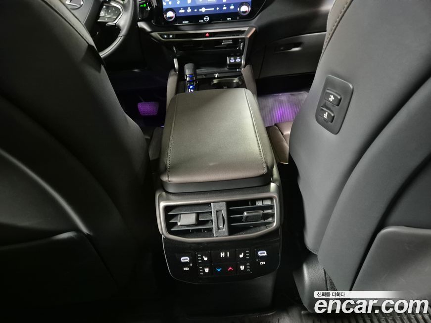 Lexus RX 2024