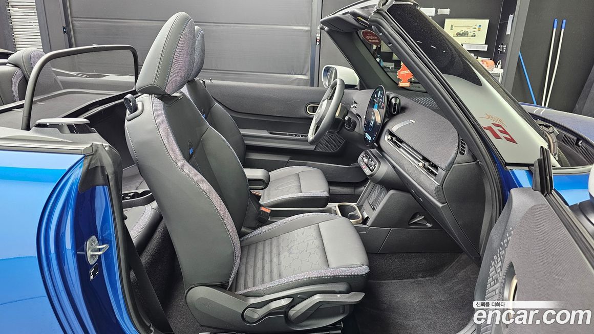 Mini Cooper Convertible 2025