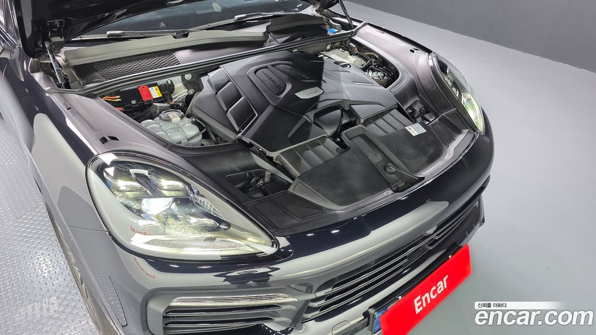 Porsche Cayenne 2022