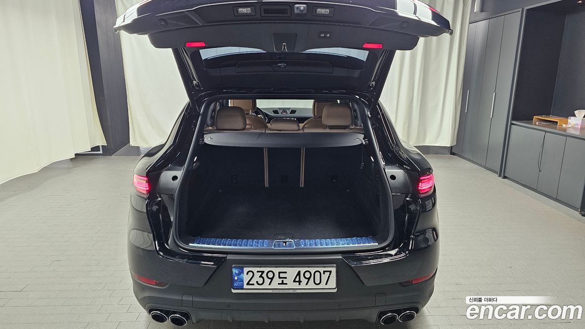 Porsche Cayenne 2023
