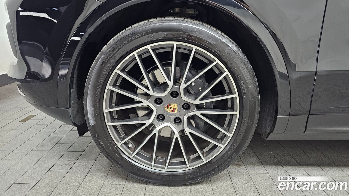 Porsche Cayenne 2023