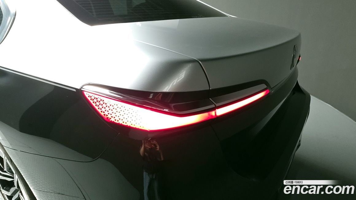 BMW 7-Series 2023