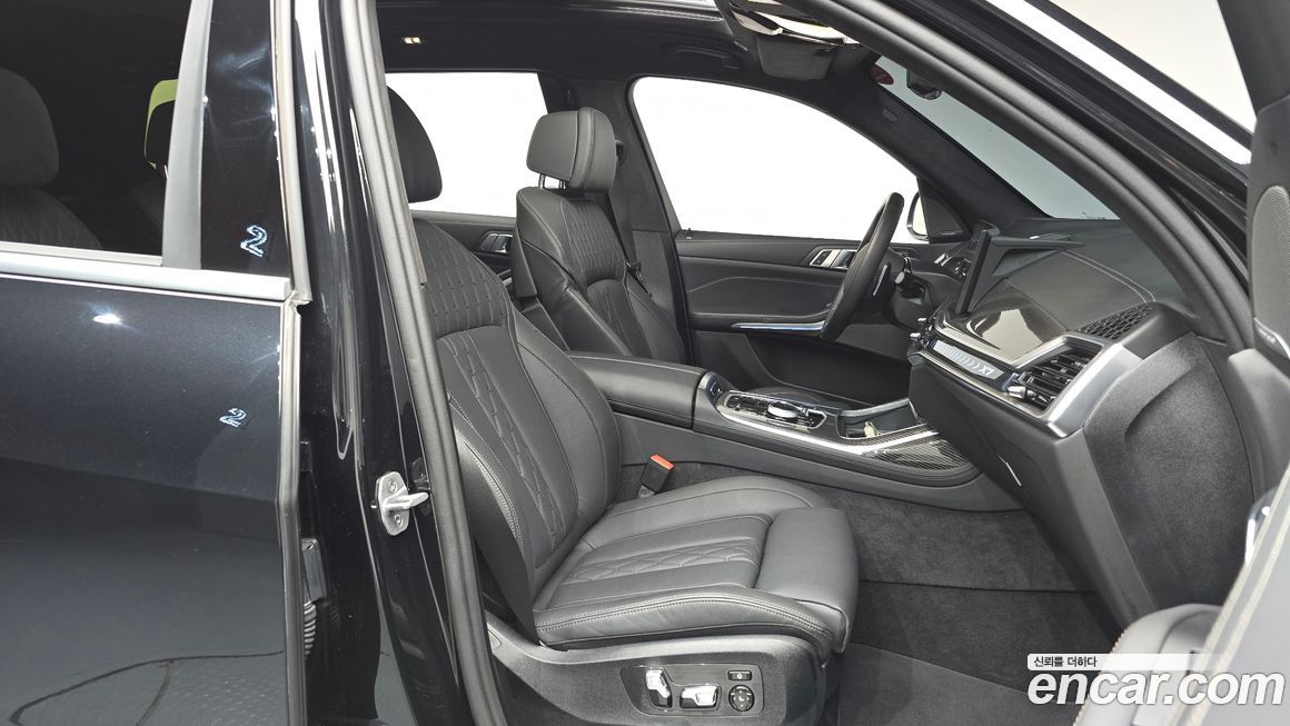 BMW X7 2025