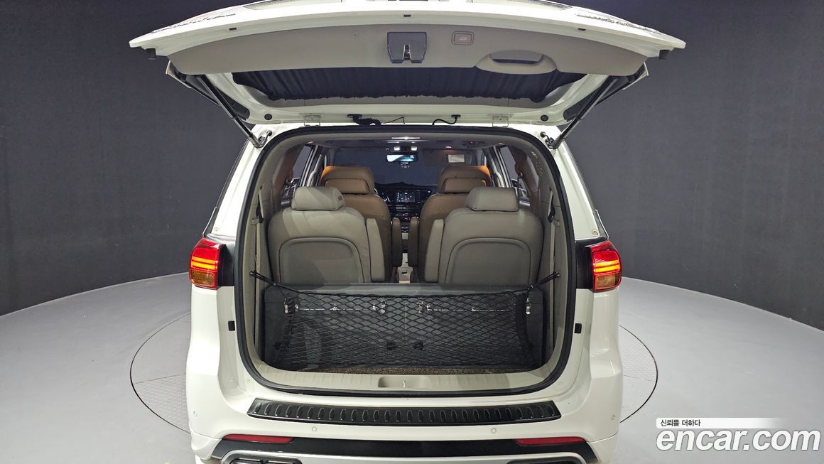 Kia Canival 2018