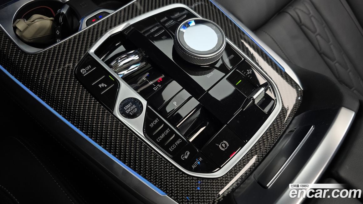 BMW X7 2025