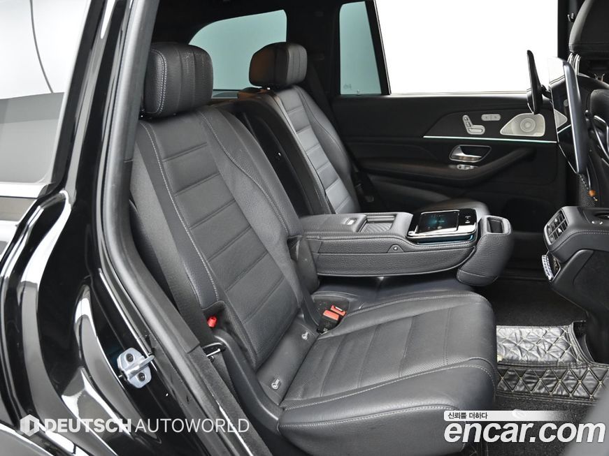 Mercedes-Benz GLS-Class 2023