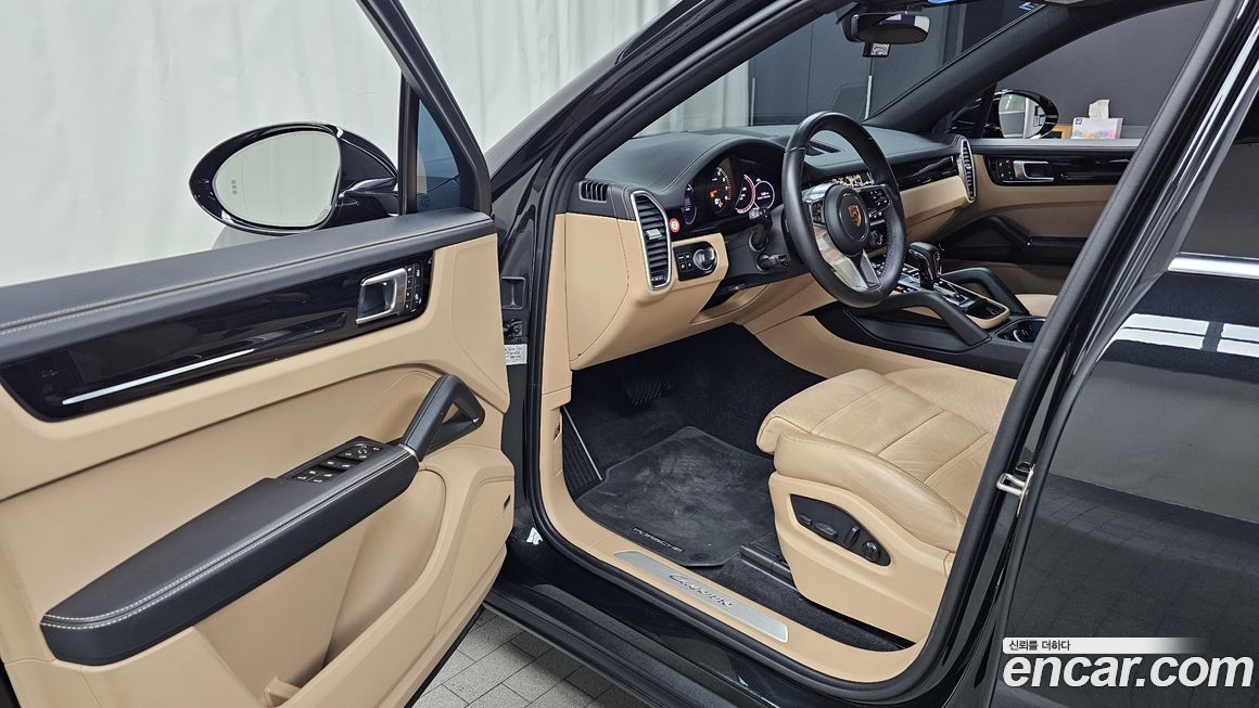 Porsche Cayenne 2023