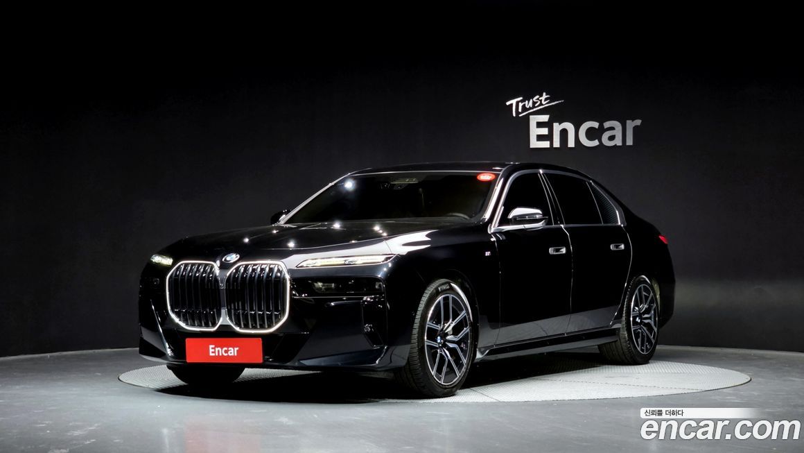 BMW 7-Series 2024