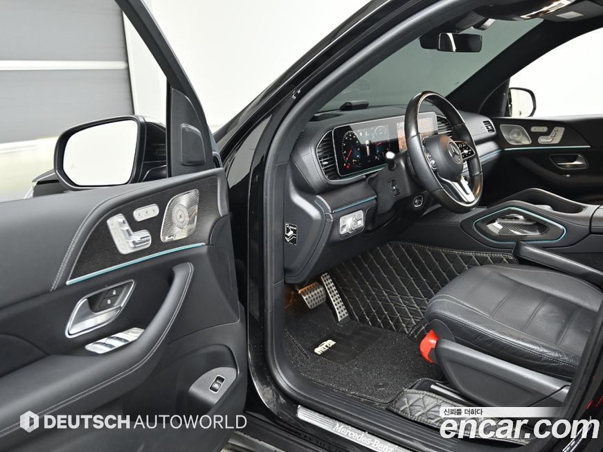 Mercedes-Benz GLS-Class 2023