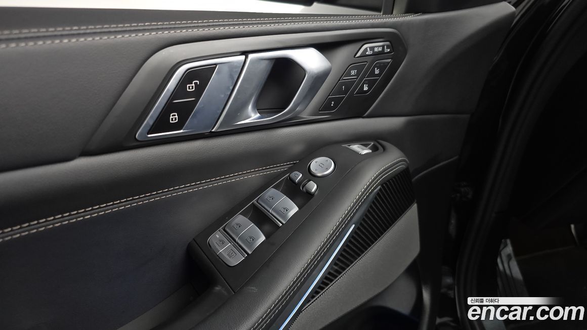 BMW X7 2025