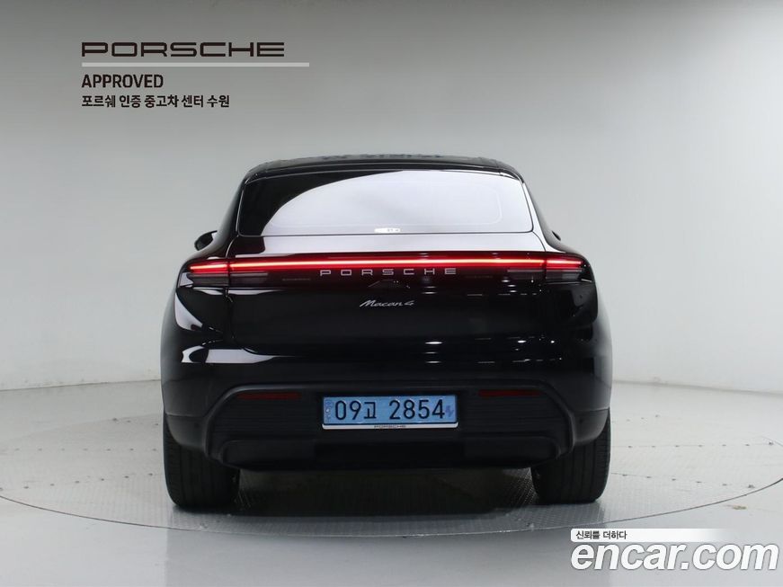 Porsche Macan 2025