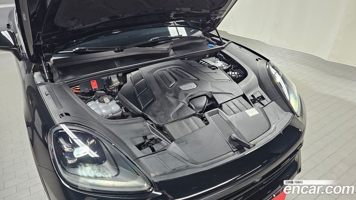 Porsche Cayenne 2023