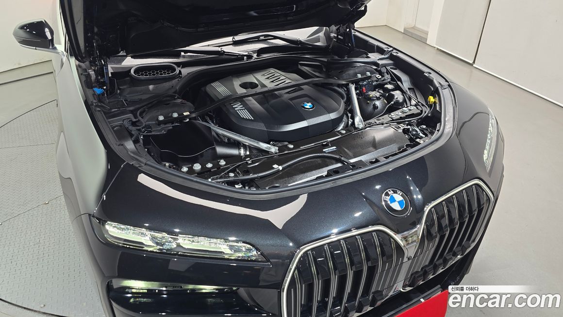 BMW 7-Series 2025