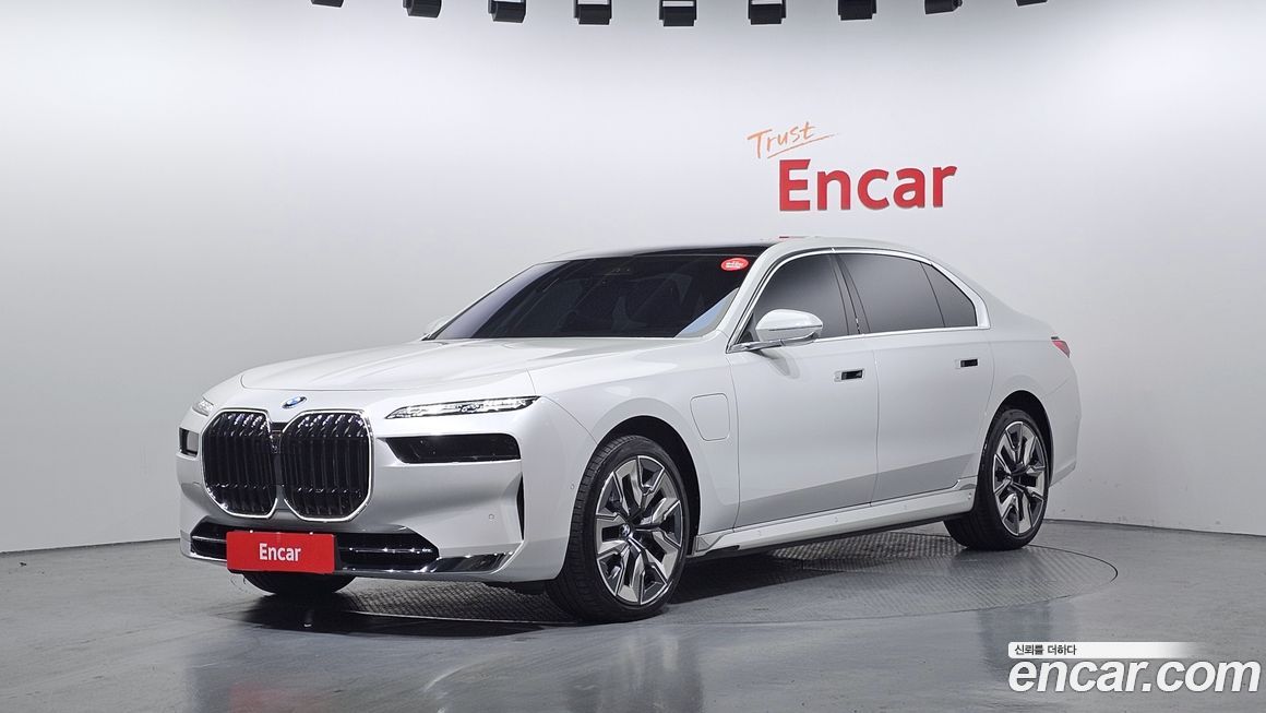 BMW 7-Series 2024