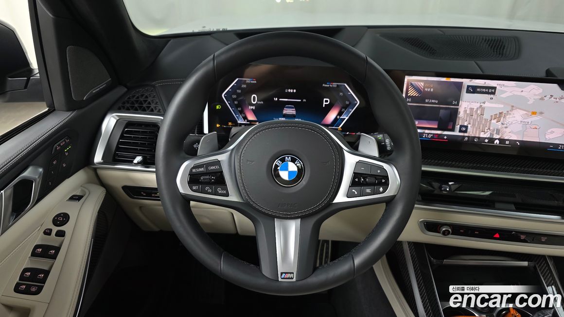BMW X7 2025