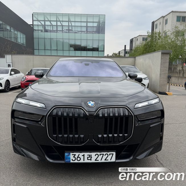 BMW 7-Series 2025