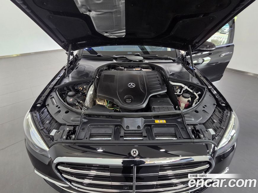 Mercedes-Benz S-Class 2026