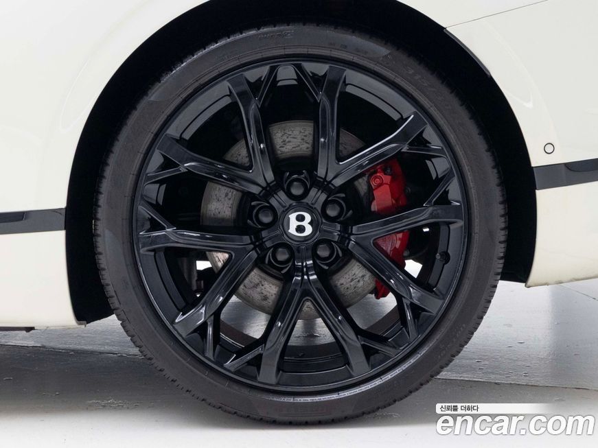 Bentley Continental 2023