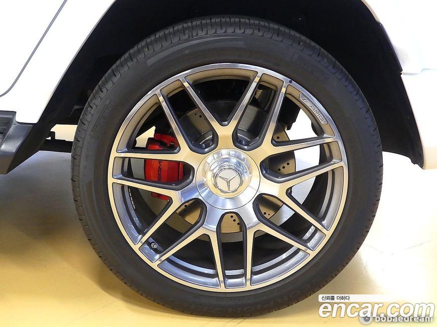 Mercedes-Benz G-Class 2024