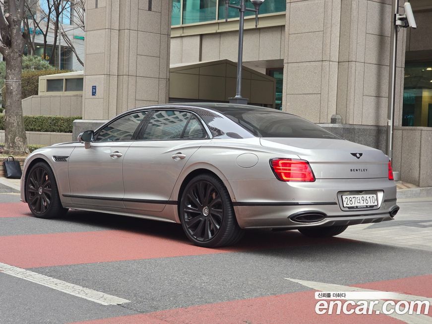 Bentley Flying Spur 2026