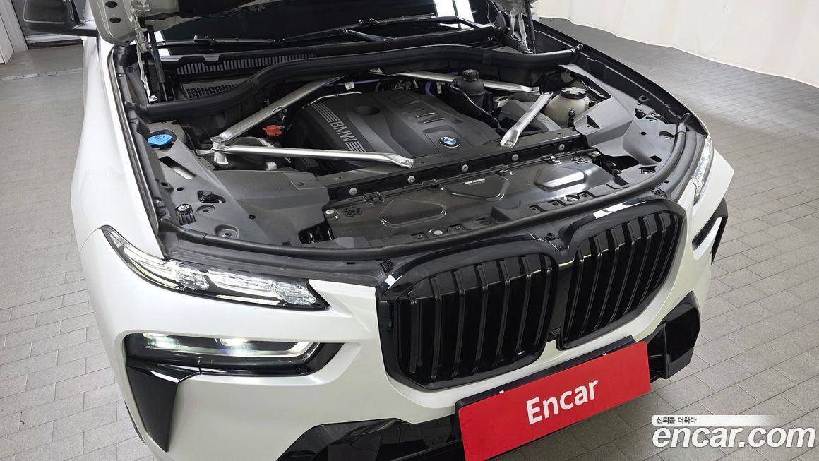 BMW X7 2025
