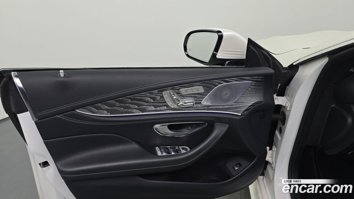 Mercedes-Benz CLS-Class 2021
