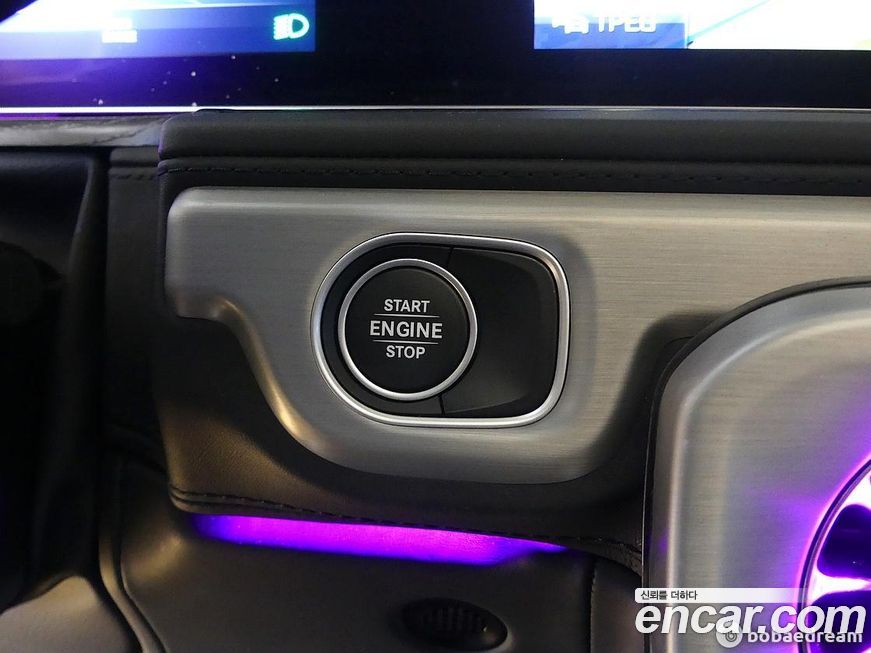 Mercedes-Benz G-Class 2024