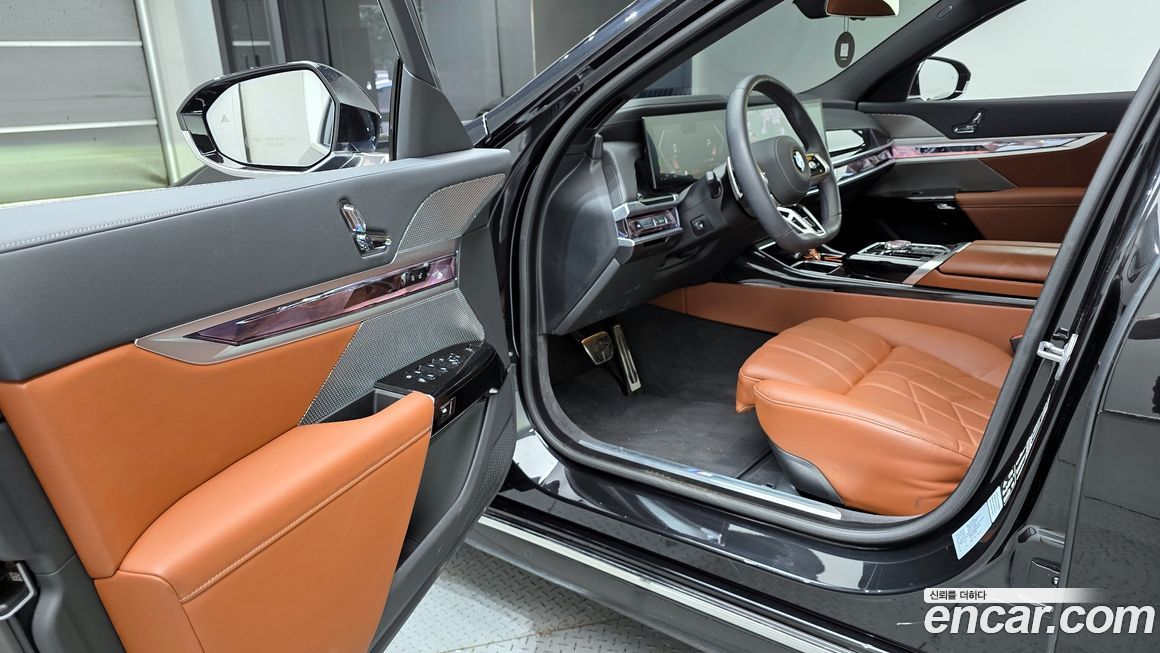 BMW 7-Series 2025