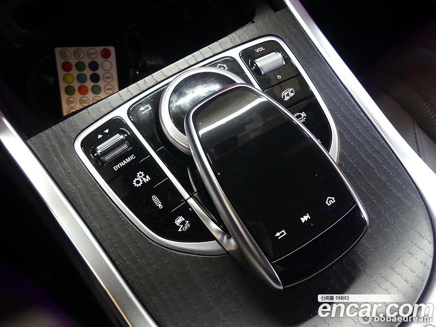 Mercedes-Benz G-Class 2024