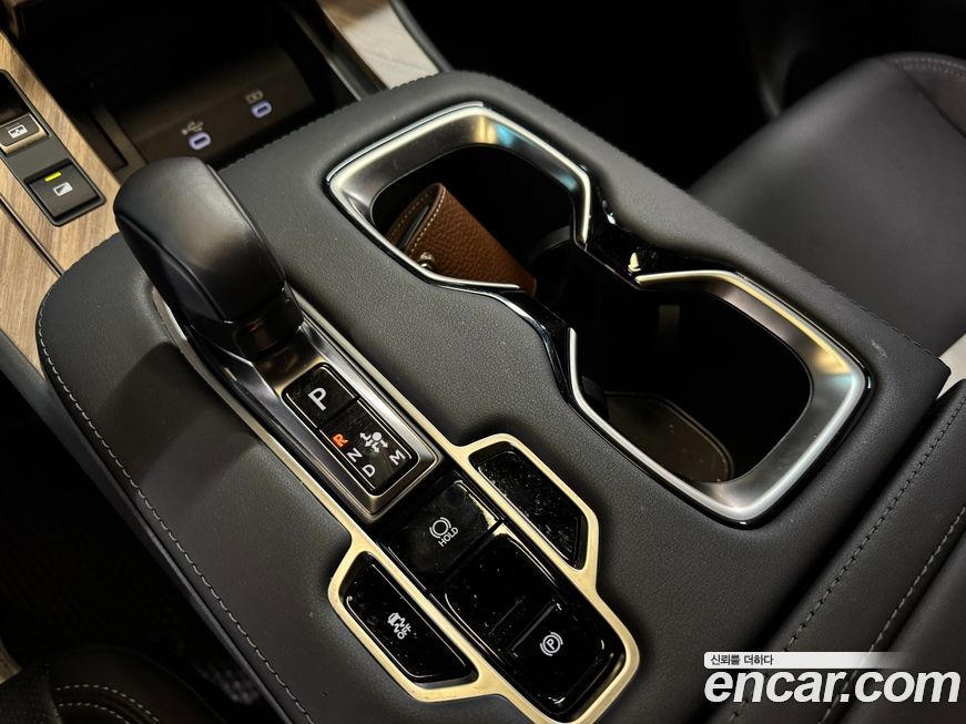 Lexus LM 2025