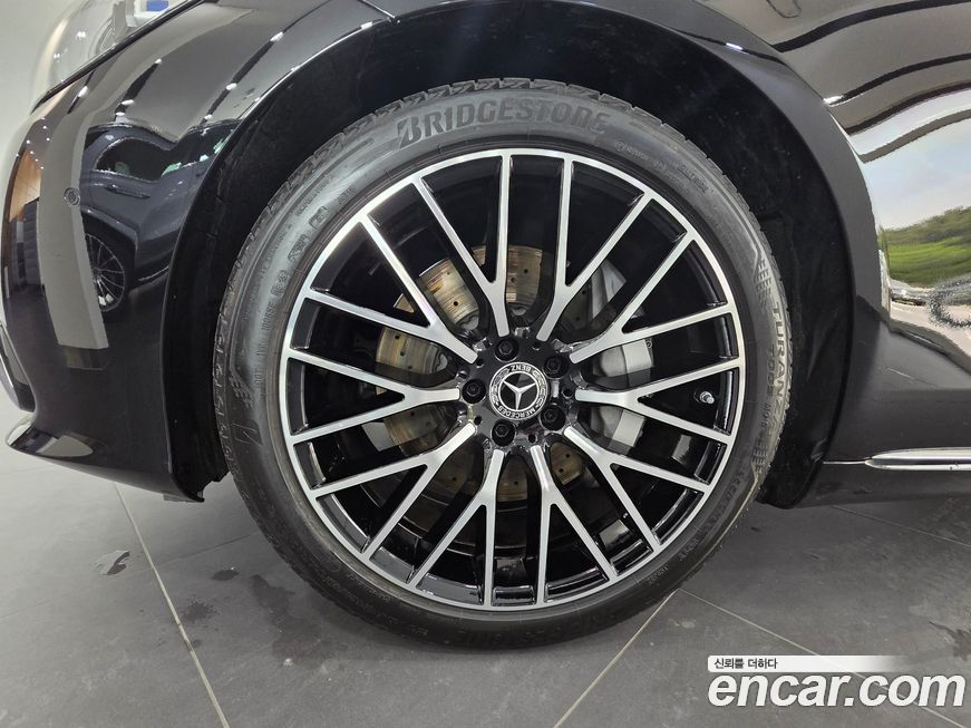 Mercedes-Benz S-Class 2026