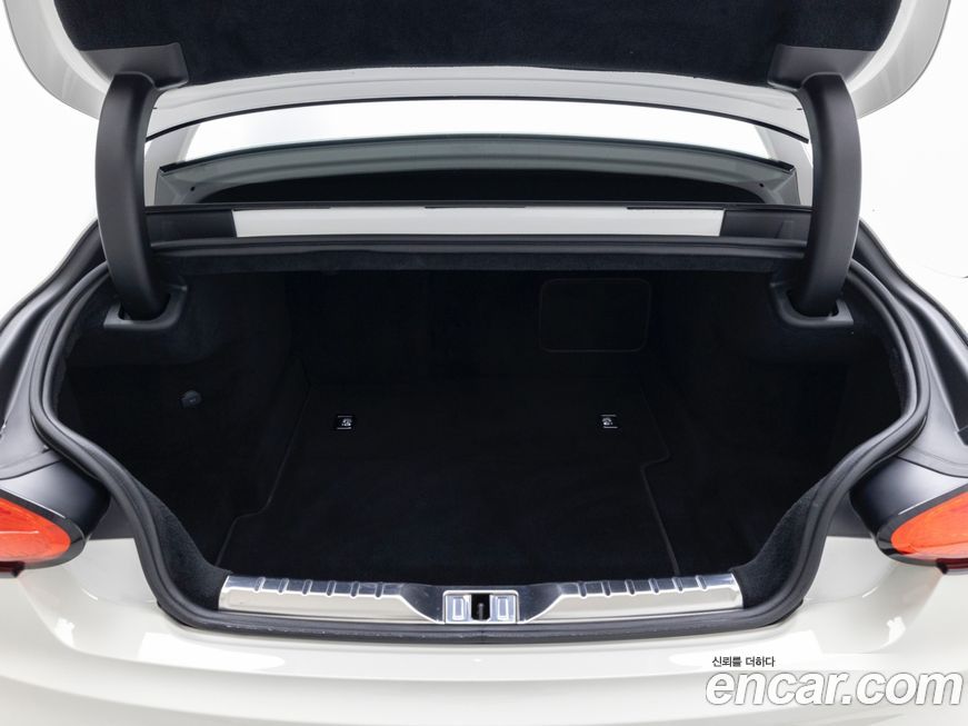 Bentley Continental 2023