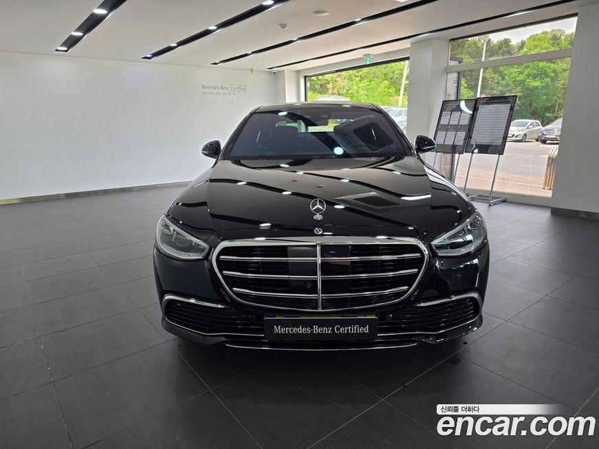 Mercedes-Benz S-Class 2026