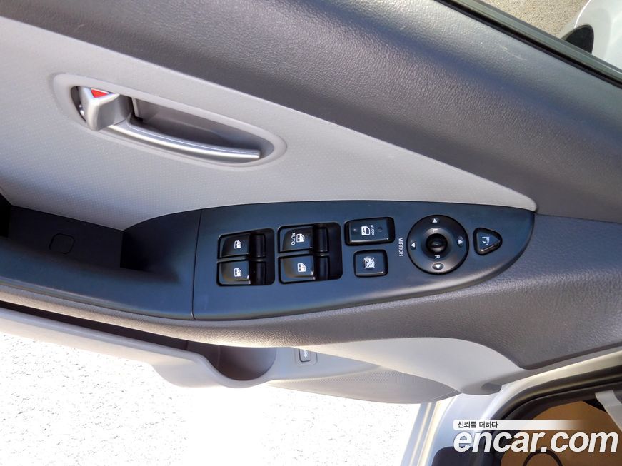 Hyundai AVANTE 2009